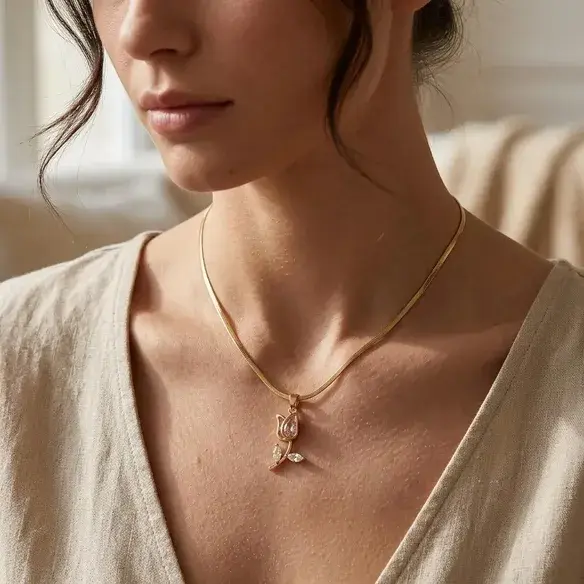 Gold tone anti tarnish necklace with floral pendant for women